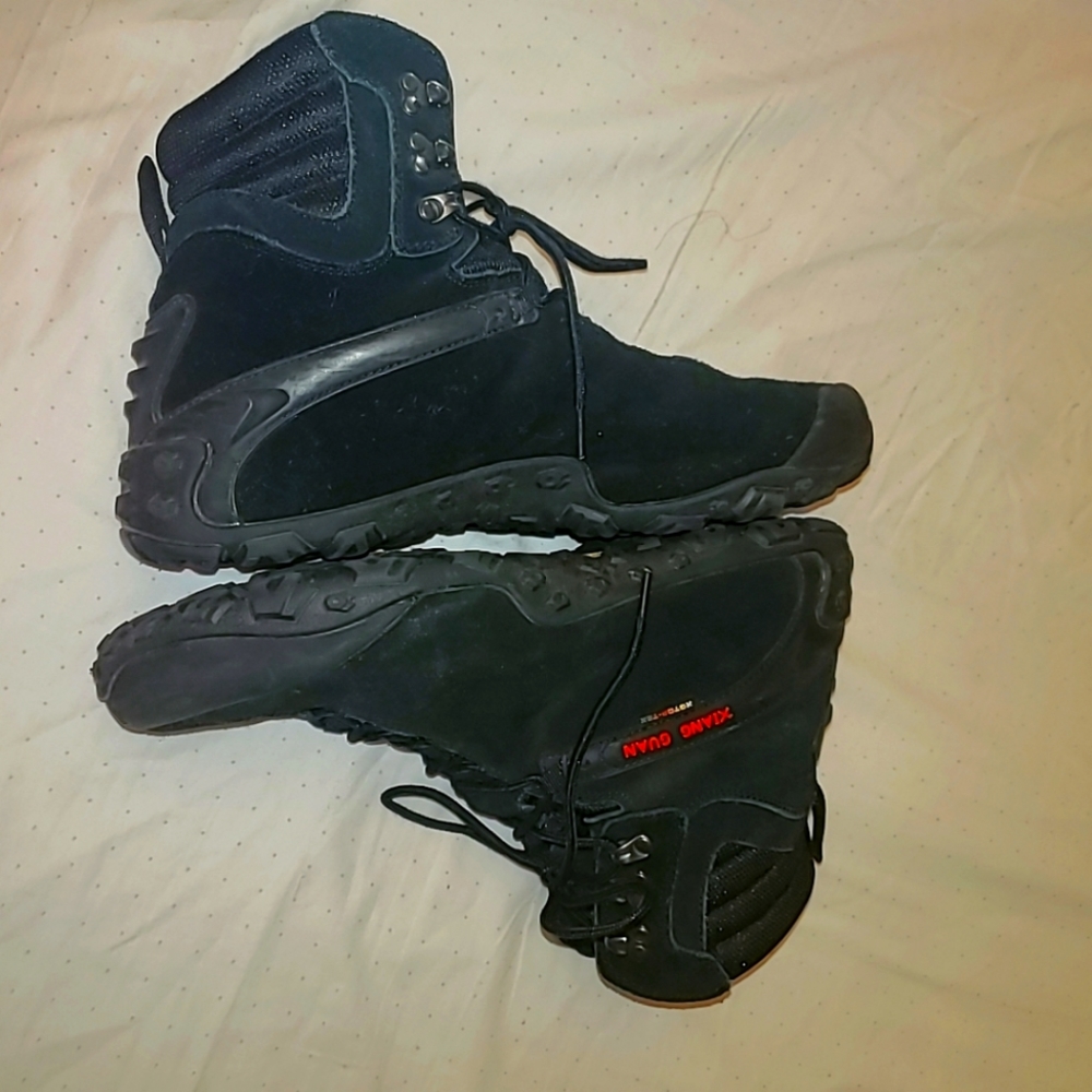 AN XIANG GUAN BOOTS. Black . Size 12